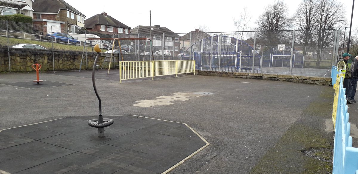 stuartjohnt's tweet image. Frechville Pond in SE #sheffield  is a fabulous park dominated by a wonderful fishing pond. The chance to visit the site this week was to look at options for investing in the playground. @movemoresheff @ParksSheffield @theoutdoorcity #activeenvironments