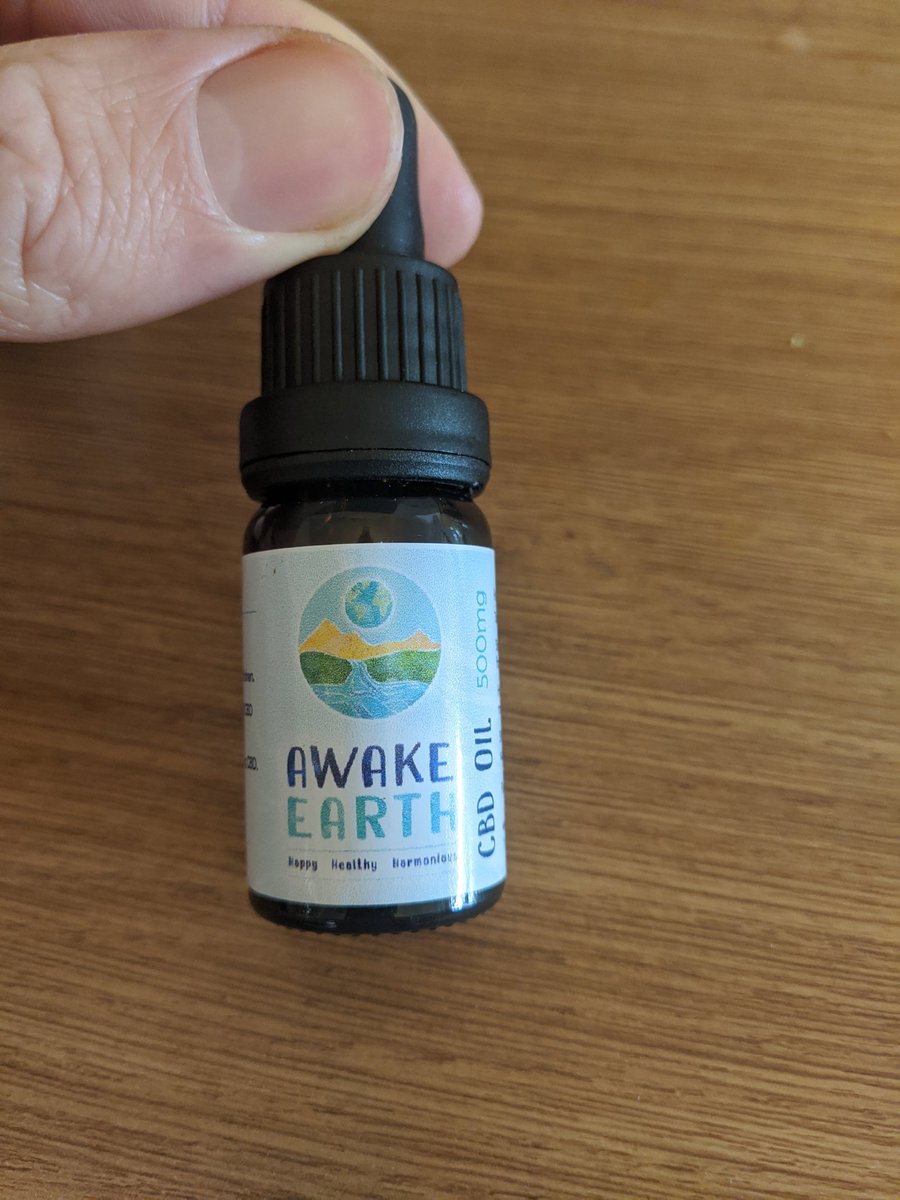 AwakeEarthCBD's tweet photo. CBD, Sugar-free, Superfood Hot Chocolate.

3 tsp Cacao powder
3 tsp Coconut milk powder
3-10 drops CBD Dropper 500mg
1 tsp xylitol
1 tsp erythritol
1/4 tsp of Chaga, Reishi, Moringa, Lacuma.

Stir into a paste add more hot water and enjoy ☀️

https://t.co/fydL2BT0el https://t.co/f9ucopoXx3