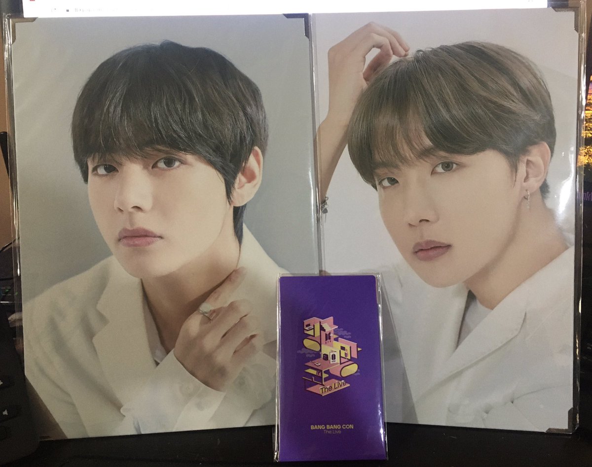 onnershop's tweet photo. Onner Shop’s Onhand Sale! 💜
#OnnerShopOnhand

BTS BANGBANGCON The Live ⬇️

• Message Photo
• Premium Photo - V
• Premium Photo - JHOPE

✅ All items are SEALED &amp; OFFICIAL

https://t.co/TFrE8Y4697

Pls help RT | WTS | LFB https://t.co/I7LGejVvT0