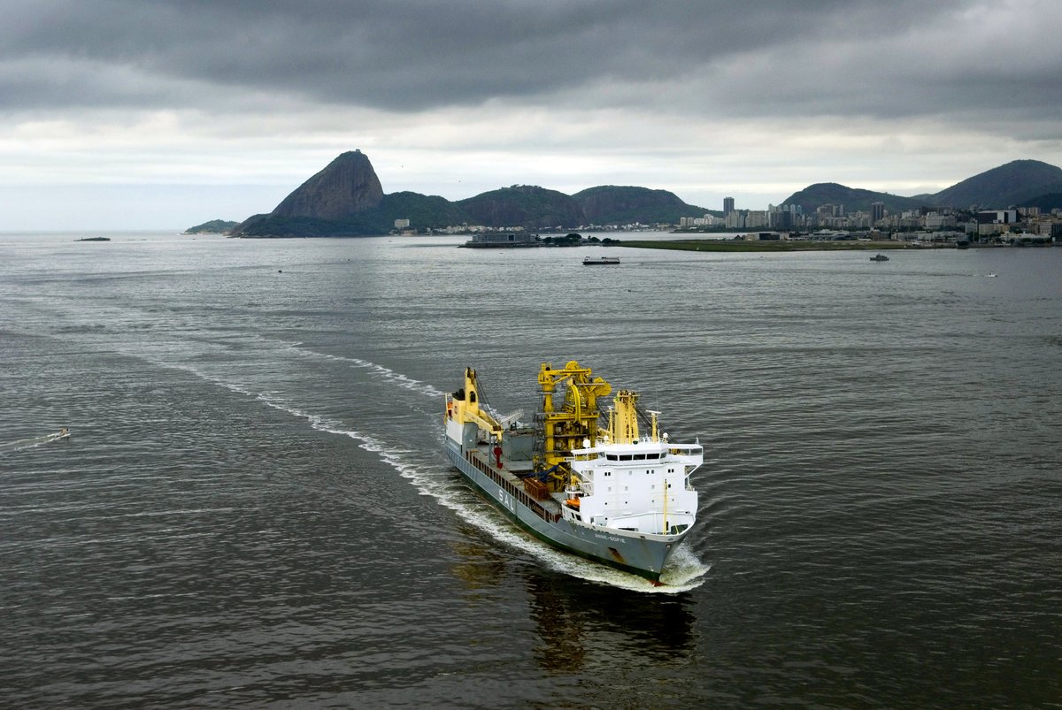 SAL_Heavy_Lift's tweet photo. OLA BRASIL! @Intermarine_ and SAL Heavy Lift establish a new joint office in São Paulo - On March 1st 2021, Intermarine Brazil and SAL Heavy Lift Brazil will open their doors. The office will be headed by Natalie Jones. Read the full press release: https://t.co/3OQ77E7QDX https://t.co/lqDPPJBWwE