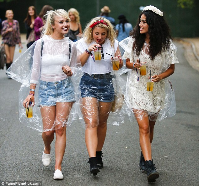 We can't wait to get back to festivals and outdoor events.
Prepare for April Showers!
We have 10,000 clear rain ponchos available ex-stock.
ow.ly/vfE450DIwIZ
#promoponchos #rainponchos #raincoat #promotionalitems
#eventsplanning #charityevent #festivals2021 #eventsmarketing