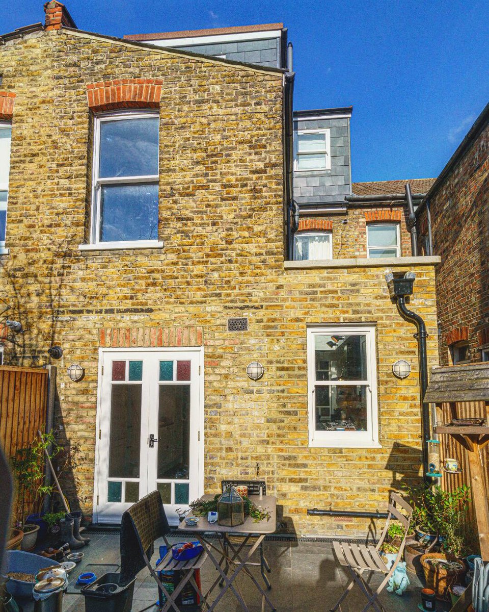 FormedAD's tweet image. Ground floor rear infill extension view from the outside on a gorgeous sunny day 🏡☀️

#sideextension #infillextension #maximiseyourspace #biggerkitchen #homeimprovement #homeowner #londonarchitect #chiswickarchitect #ealing