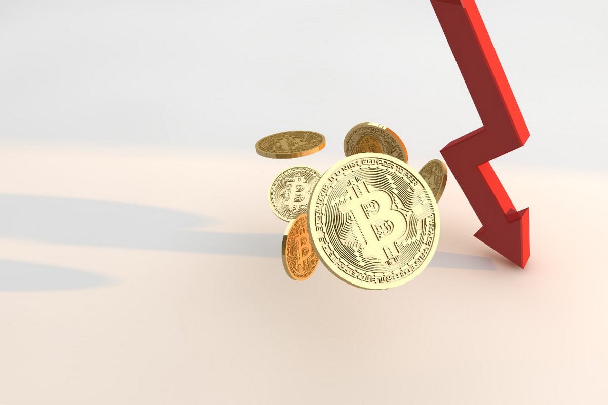 ComaxInvest's tweet photo. In the wake of sales, Bitcoin lost more than 13% on Monday and fell below $ 50,000, like other cryptocurrencies. Ethereum is down 19%, Litecoin is down 18%, XRP is down 17% and Dogecoin is down 14%.@ComaxInvest #forex #news #strategy #signals #forexnews #forexstrategy #Analytics https://t.co/4E2iT9ORdo
