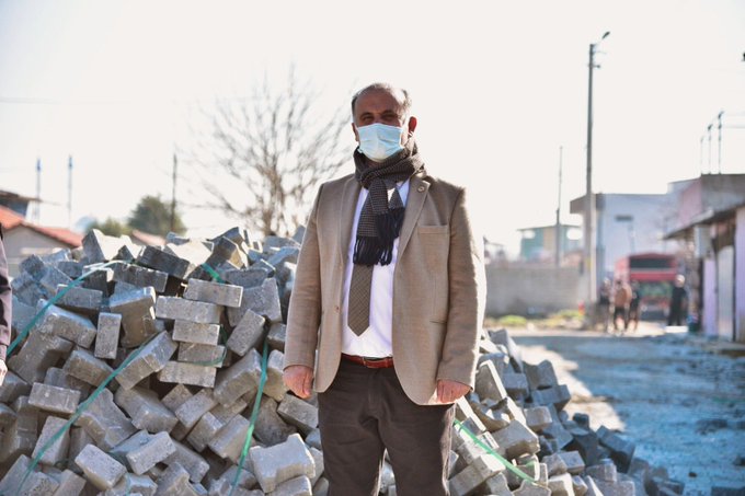 İncirliova Belediyesi Çalışıyor: Acarlar’da Park ve Yol Yapımı