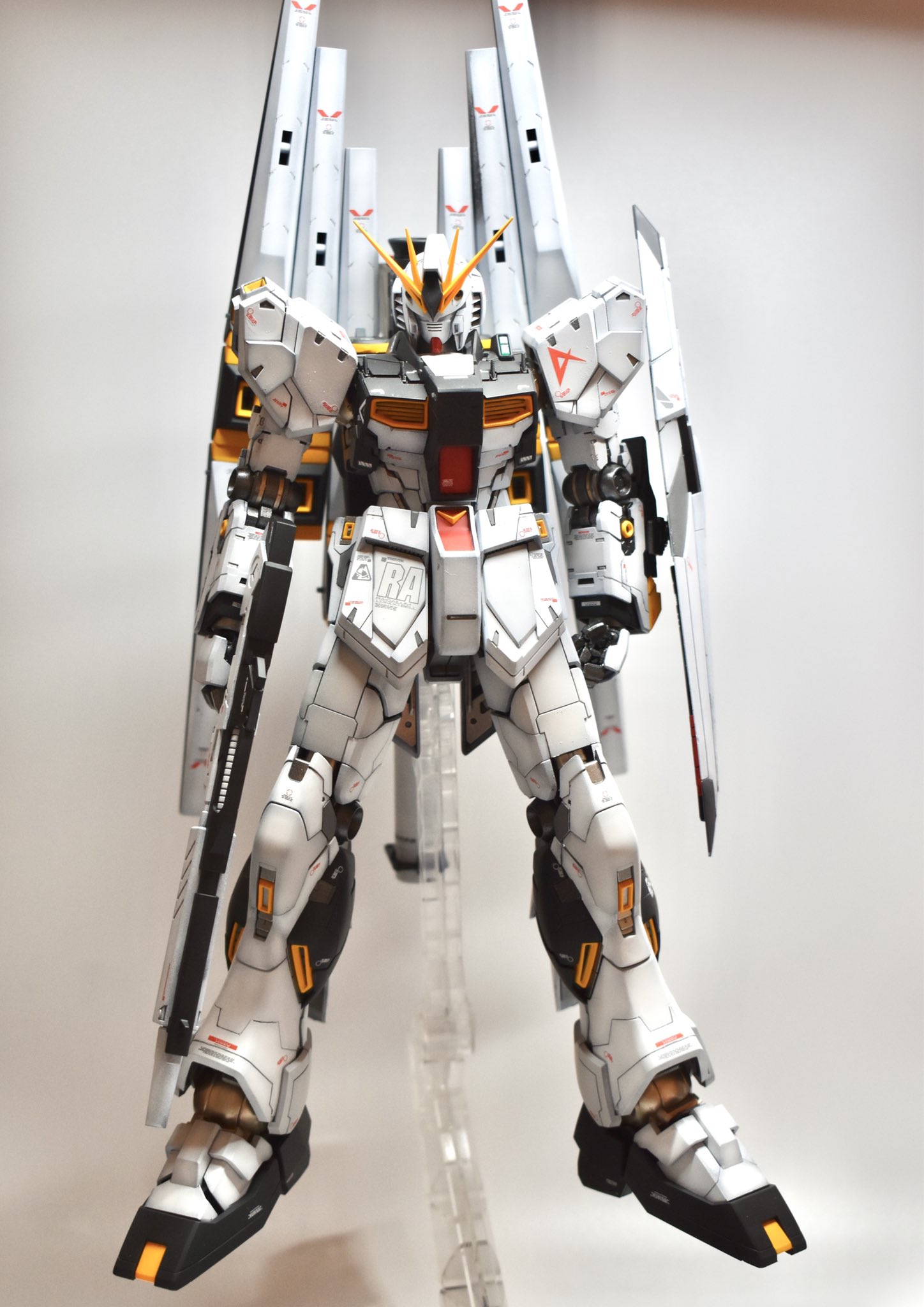 いっくんさん Mg Nガンダムver Ka 初めてのグラデーション塗装で仕上げました 失敗などありましたが かっこよく作れたんじゃないかと思います 腰延長をし ダブルフィンファンネル使用で完成させました ガンプラ好きと繋がりたい ガンプラの画像を