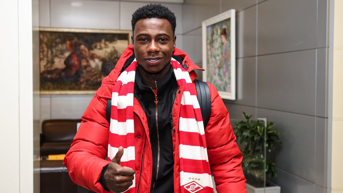 Фото, которое вы очень ждали! Квинси <a href="/QPromes/">Quincy Promes</a> в Москве 🇷🇺

#АнтохаВернулся 🎭