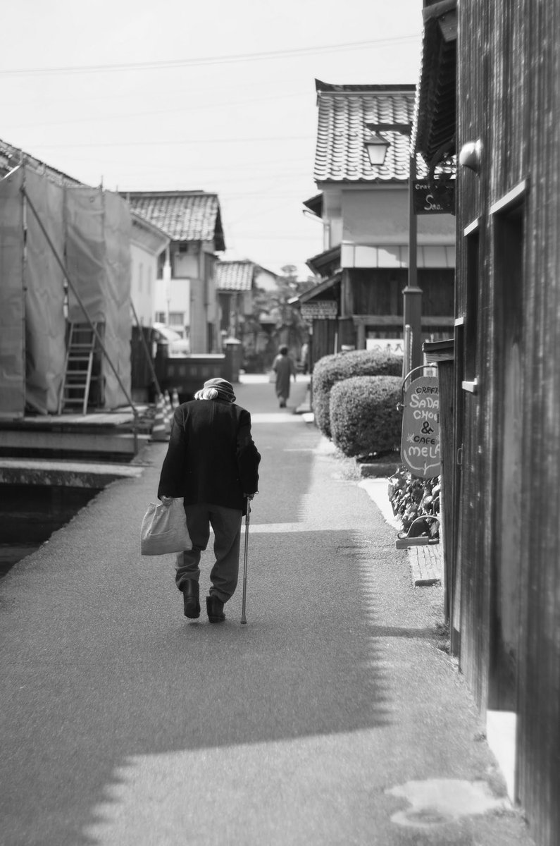 momotuyon's tweet photo. おやすみなさい
Googleフォトが教えてくれた中から懐かしいスナップ
#PENTAX #K_5 #monochrome
#PENTACONauto 1.8/50 https://t.co/aiy3vWguly