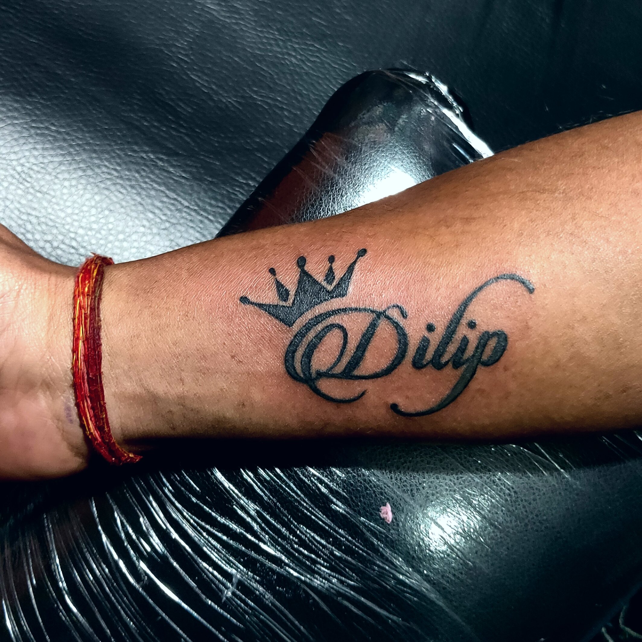 Artist Swami Sharan 在 Twitter 上 New Work Name Tattoo Tattoo Tattooartist Artshare Tattooart Tattooed Ink Inked Artwork Artistontwitter Tattoostudioingurgaon Artsbyswami Tattoos Dynamicink Artwork Crowntattoo T Co