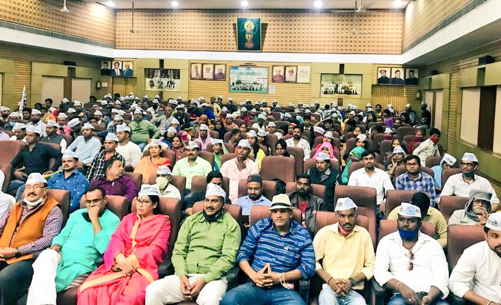 AAPForMP's tweet image. ग्वालियर में &quot;परिवर्तन सभा&quot; में दिल्ली सरकार के कैबिनेट मंत्री माननीय @AdvRajendraPal जी का संबोधन।
@ArvindKejriwal @AapKaGopalRai