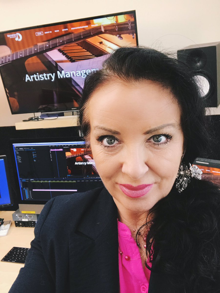 JannieBroadcast's tweet photo. .@PicHouse_Films filming for our #ClassicalCrossoverCommunity collaboration concert on 28 March 2021 🎬🎼🎹 https://t.co/7XGjWJEvOH