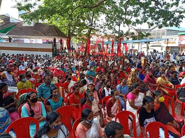SDey83's tweet photo. Reception to #LDF Vikasana Munnetta Jatha -Southern Regional - led by #Comrade Binoy Viswam in Varkala, Thiruvananthapuram district, #Kerala
#LDFAgain
#LeftAlternative https://t.co/lLzYlS429K