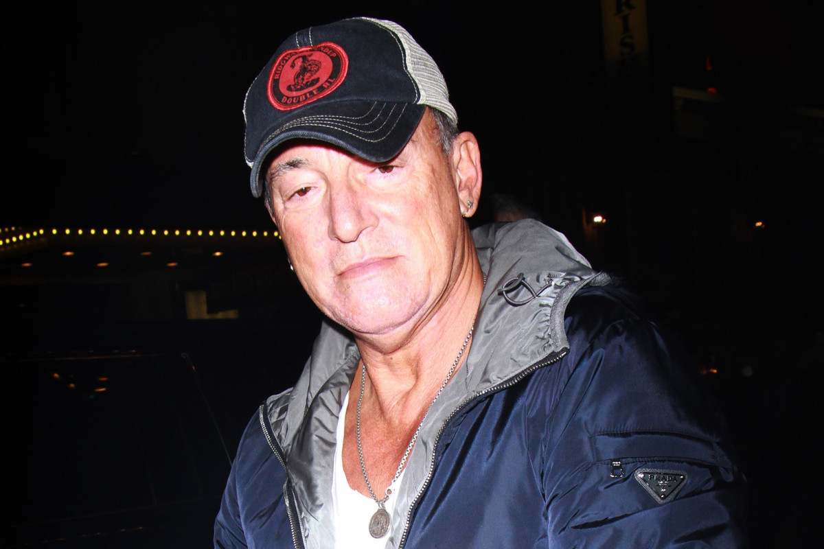 Bruce Springsteen faces virtual arraignment today for DWI bust