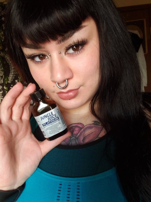 This bottom is brought to you by Jungle Juice https://t.co/5PIx24wTIo<a href="/tag/filthy"class="tags"><span>#filthy</span></a>