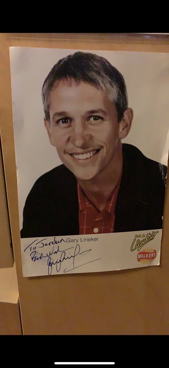tasm94's tweet photo. Hi @GaryLineker me again, not to try and cause any concern; however I think @jordan_davey123 has also forged your signature. https://t.co/YInXqAfcs0