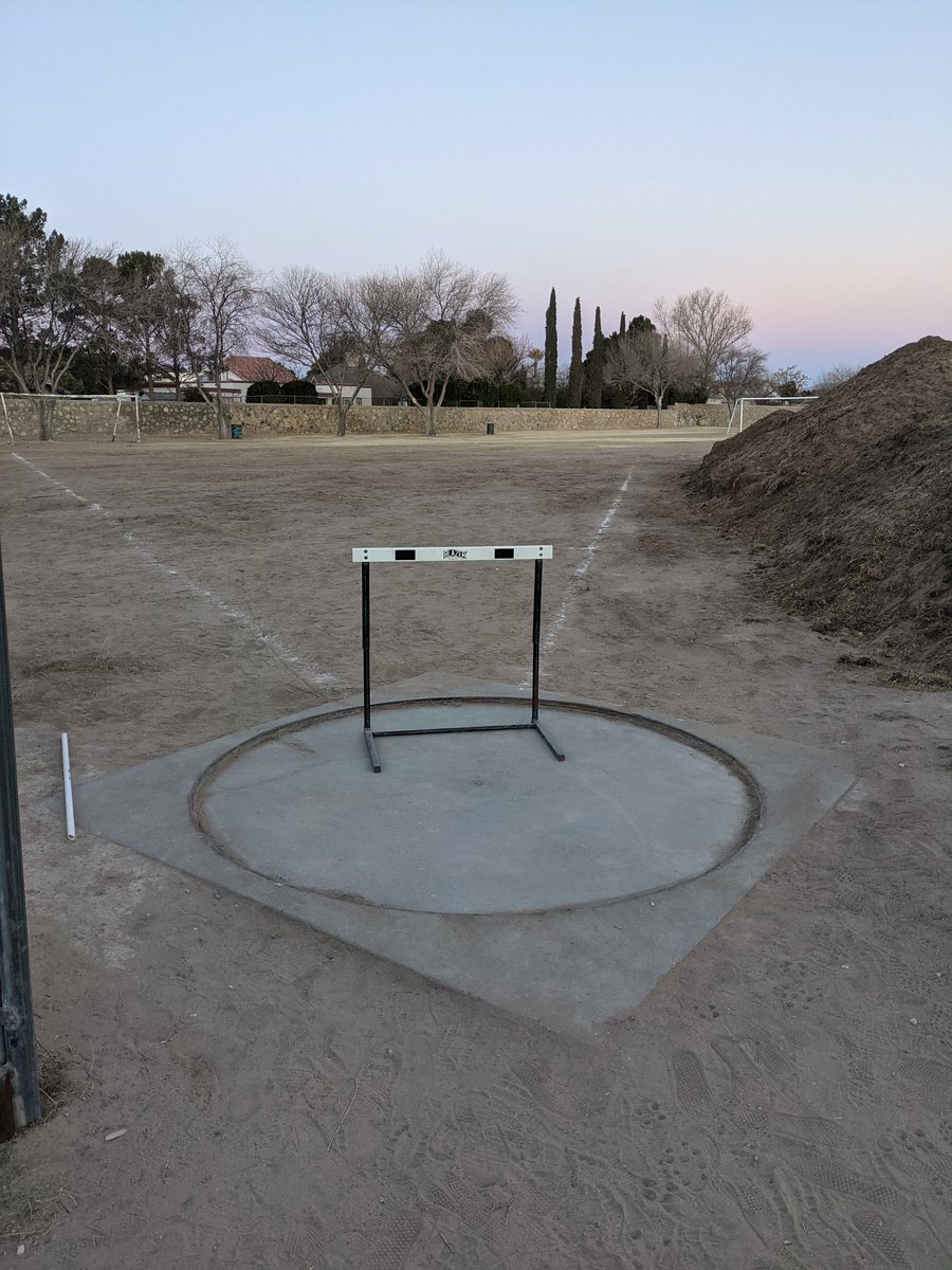 Montwood Track tweet media