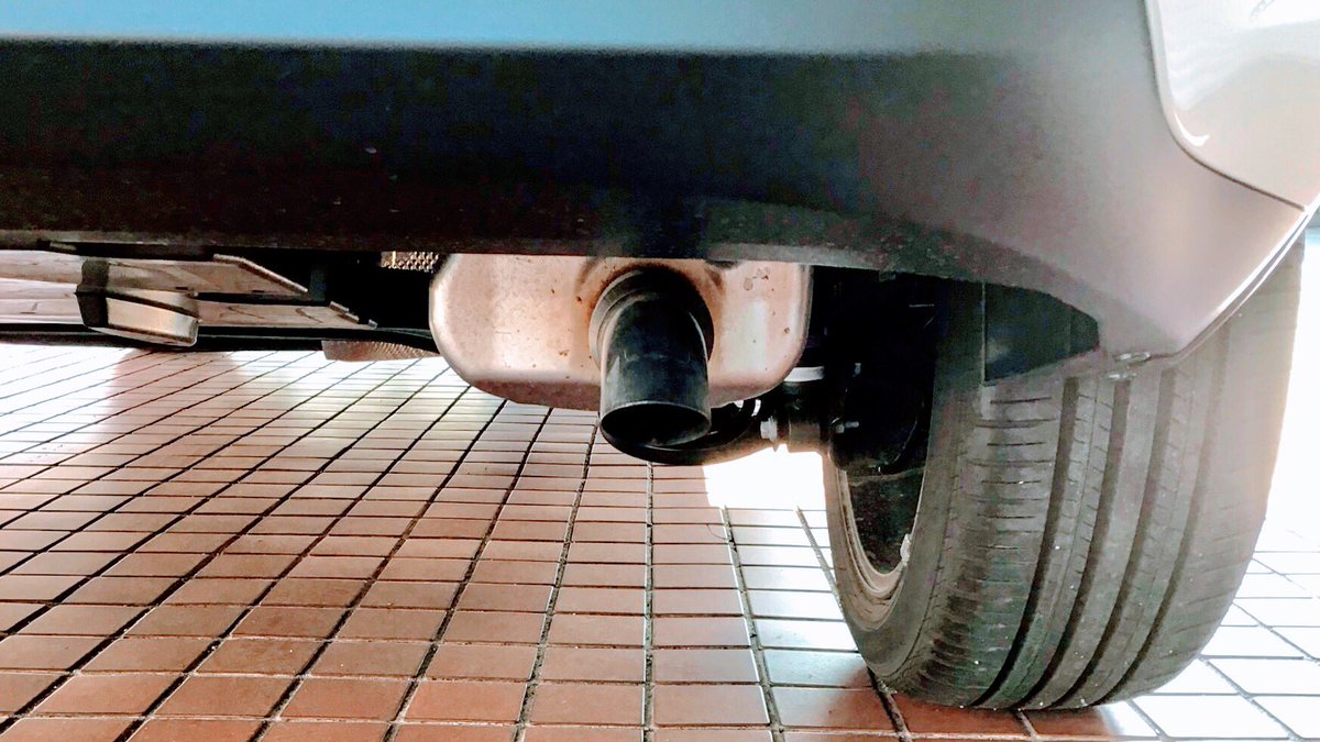 Tk 百式 ヤリクロ Hv Z 快適通勤カーです 今日は ドラレコとグローブボックスダンパーをディーラーさんへ持っていった ドラレコの取り付け位置 希望ナンバー 車庫証明ステッカー ディーラーステッカー 支払いの期日の等々の確認をしてきた P S Tk 百式 ヤリクロ Hv Z 快適通勤カーです 今日は ドラレコとグローブボックスダンパーをディーラーさんへ持っていった ドラレコの取り付け位置 希望ナンバー 車庫証明ステッカー ディーラーステッカー 支払いの期日の等々の確認をしてきた P S
