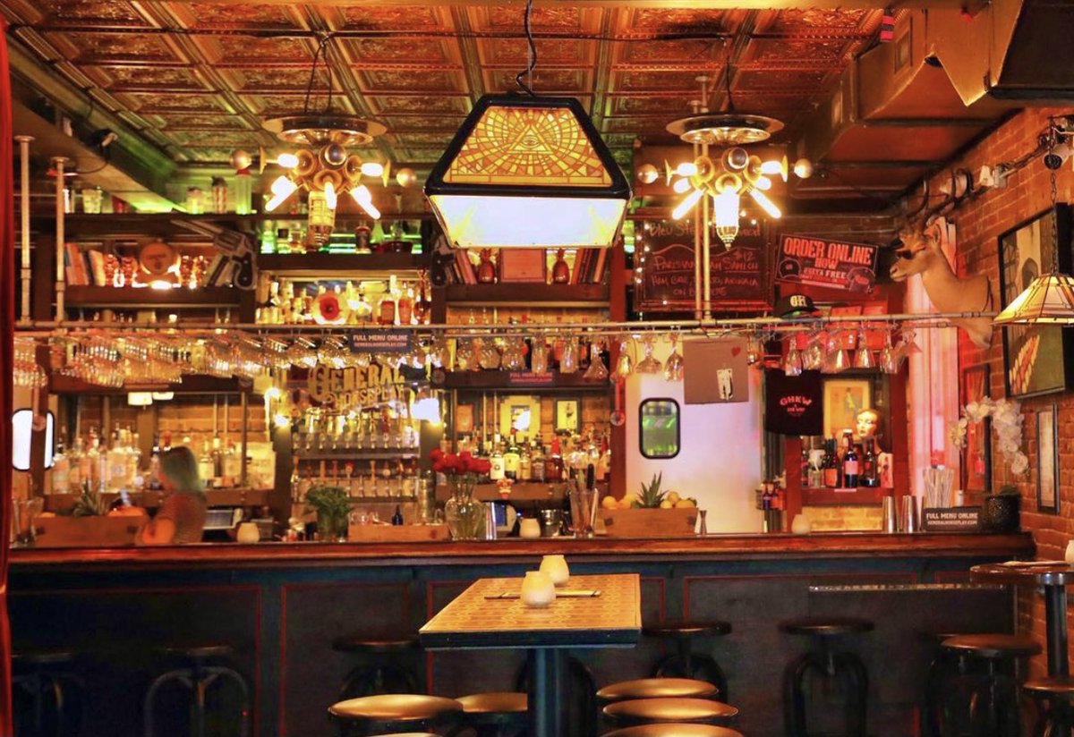 keywestfoodtour's tweet photo. Know this place? Take a guess where this is!!!
**HINT: It's the 4th stop on our #CocktailCrawl https://t.co/0Xfwe2Eptq