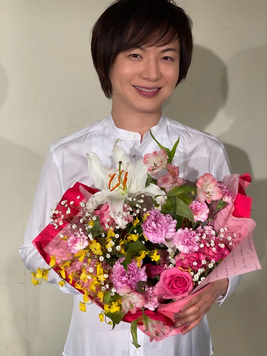 竹島宏スタッフ 公式 花かご 素敵な花かごが届きました 今日はアルストロメリアの ピンク色の花言葉をお届け します 気配り ピンクの花は華やかですね 安眠効果がありそうです 今日も１日お疲れ様でした ひろネット 花便り 花言葉 花