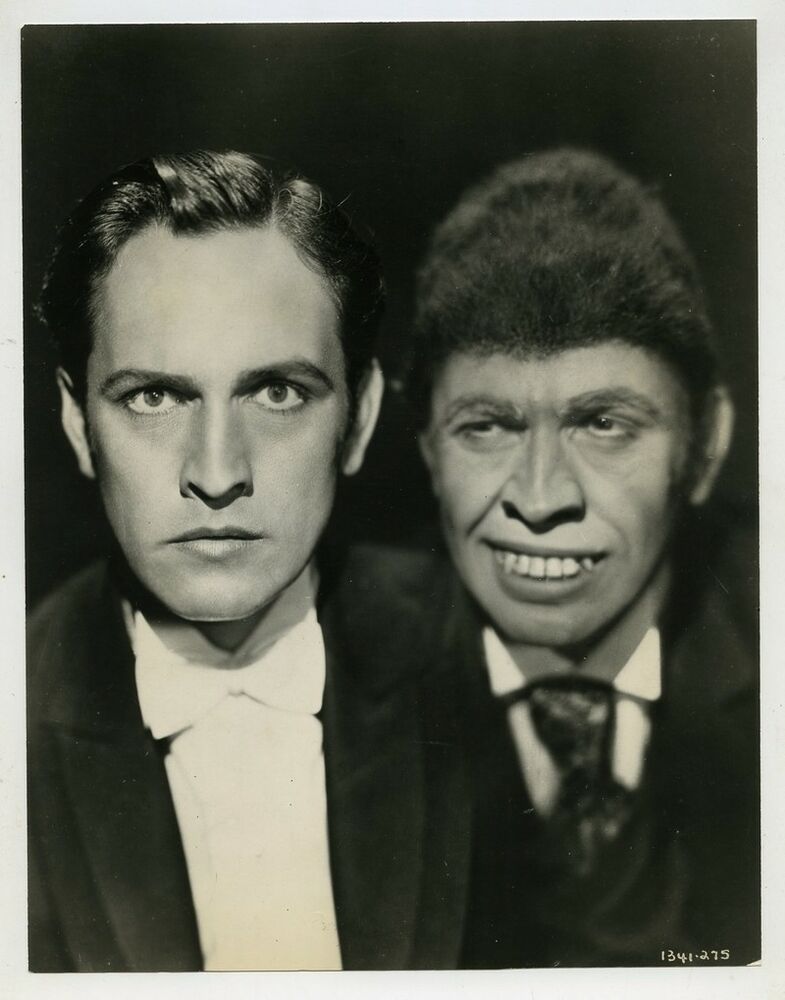 monstermagazin2's tweet photo. #TeamJekyll vs #TeamHyde pick a side....before it picks YOU! ...and yes... #therewillbemonsters #monstermagazine #drjekyllandmrhyde  #FredricMarch #classichorror https://t.co/ZWqxyJbIn0