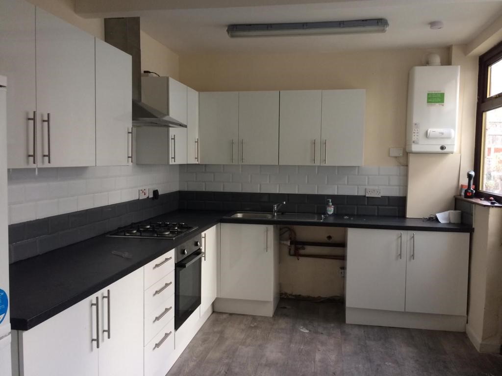 Space Estate Agents tweet media