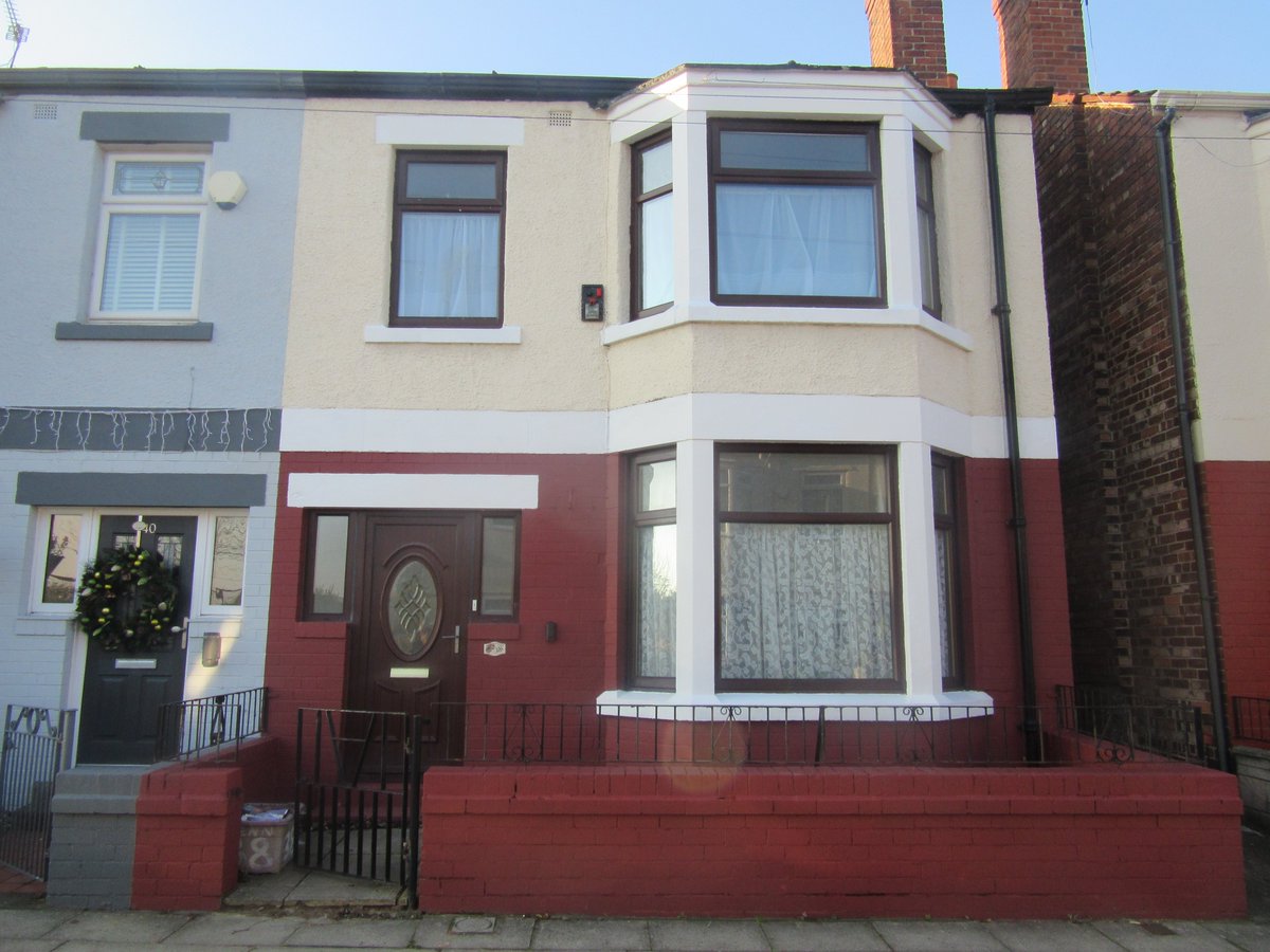 Space Estate Agents tweet media