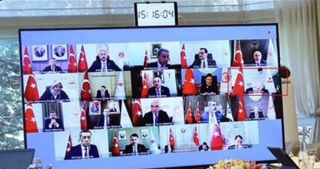 vesoriaa__'s tweet photo. sınavların yüz yüze olmasını uzaktan tartışıyolar #TurkishStudentsLivesMatter https://t.co/qqvjqPBAvU