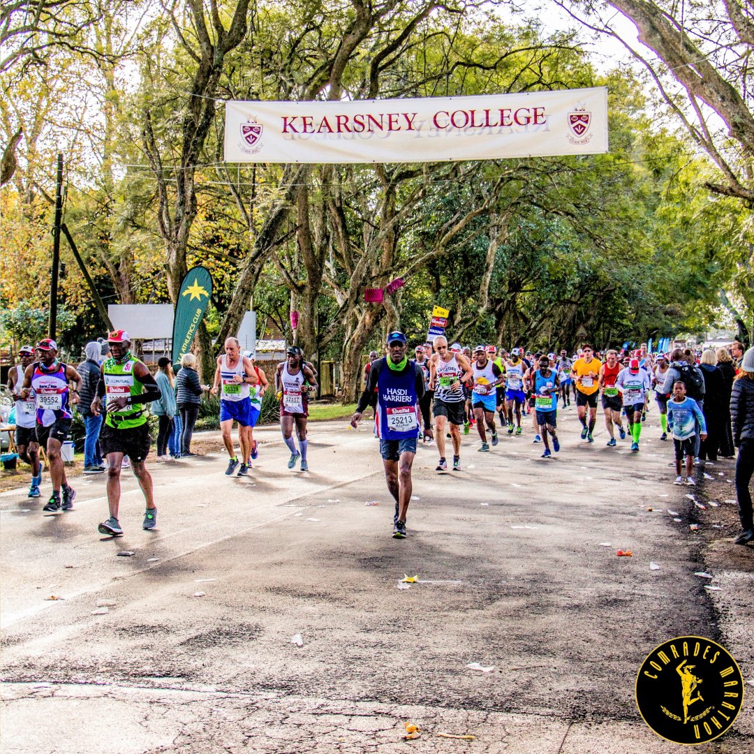 ComradesRace's tweet photo. Kearsney College sits along the @ComradesRace Route. Coincidentally, the prestigious school also celebrates their Centenary this year. The Kearsney refreshment station is always a great motivation for Comrades Runners to keep pushing! Thank you Kearsney College. #ComradesMarathon https://t.co/QnApkKGLUt