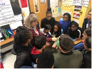 CricketMediaInc's tweet image. Last year, these innovative 5th graders from Kujawa Elementary took their STEM curiosity to the next level and it’s because of the impactful learning relationships with virtual Engineering mentors from @AerospaceCorp! #EWeekTogether #EWeek2021 #TryEngineeringTogether