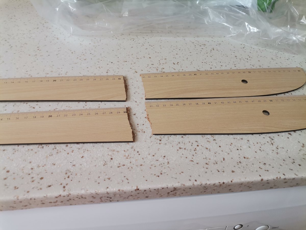 semabin's tweet image. Aras kargo artık yeni taktiğiniz hasarlı kargoyu kurye kapıya bırakıp kaçsın olarak mı güncellediniz kendinizi. Üstelik ÇM nizin verdiği numarayı açan da yok. Yakışmadı size #araskargo #araskayseritekir