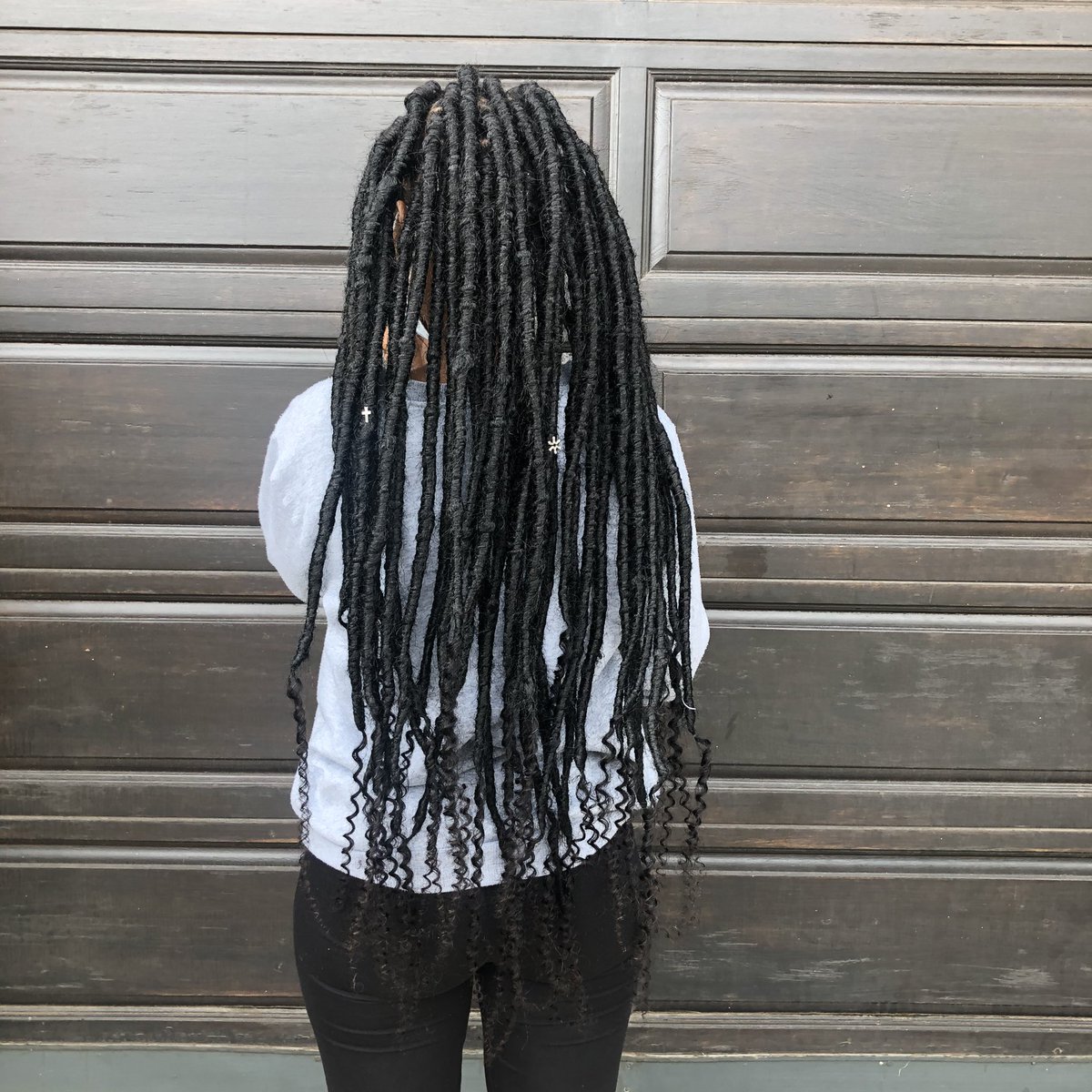 marleylocks_'s tweet photo. Crowned by HandcraftedMarleyLocks 👑🤍 look at our Queens and their crowns 

#Queen #BlackGirlMagic #GirlzTalkZa #AshWednesday #Isibaya #LetsPush #Lent #WeDoMoreWednesdays https://t.co/Qoy53E6jZA