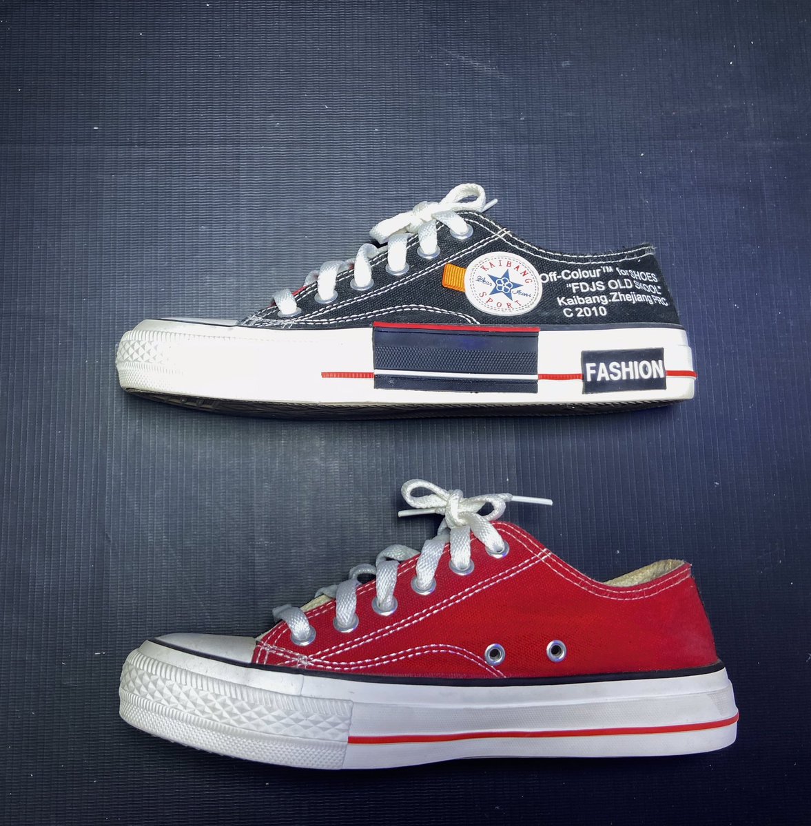 _footed's tweet image. NEW STOCK AVAILABLE⚡️⚡️

Please retweet, my customer is on your TL🙏🏼

First frame : size 43 | #10,000

Second frame : size 39 | #8,000

Third frame : size 42| #8,000

Fourth frame : size 41 | #6000

Please Retweet and Send a DM to order