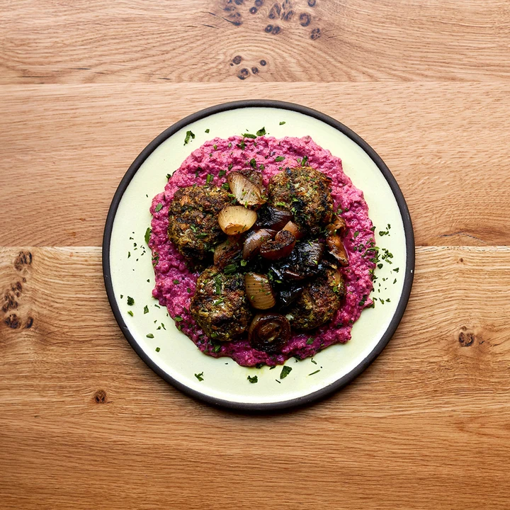 Restokithouses's tweet photo. Bringing the #restaurant #dining experience to the #kitchen #table. From the simplicity of heating up nourishing, simple #dishes to recreating premium Michelin-starred meals, #Restokit offers something for home cooks of all levels.

https://t.co/CEZCSjOUsP https://t.co/jbq0zZDMto