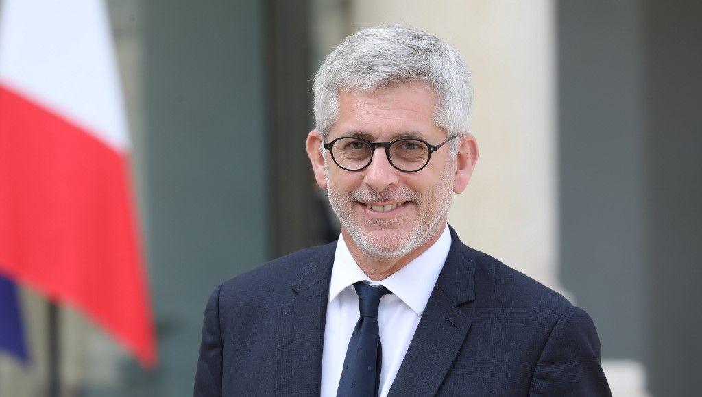 #ClassiqueMatin Bonjour et bienvenue dans ce LT.

 Au programme : 

📍<a href="/PhilippeColeon/">Philippe Coléon</a> - Associé et président d'<a href="/acadomia/">Acadomia</a>
 
📍<a href="/fredvalletoux/">Frédéric Valletoux</a> - Maire de Fontainebleau <a href="/VilledeFbleau/">Ville de Fontainebleau</a>/ Président <a href="/laFHF/">FHF</a>
 
bit.ly/3263UhF