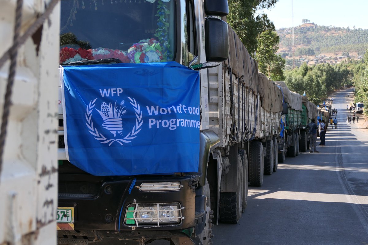 WFP_Ethiopia's tweet photo. To date, 18 @WFP convoys 🚛 like this have reached sites in Adi Harush📍, Mai Aini📍, Mekelle📍 and Shire📍in #Tigray, each one loaded with humanitarian food and nutrition supplies 🥣. https://t.co/mQKwrh80jy