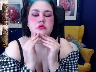 Hello my name is Sunnyshineebb! #Live be my daddy here ;) https://t.co/CqBwOk75qi https://t.co/6YDbx<a href="/tag/live"class="tags">#Live</a>