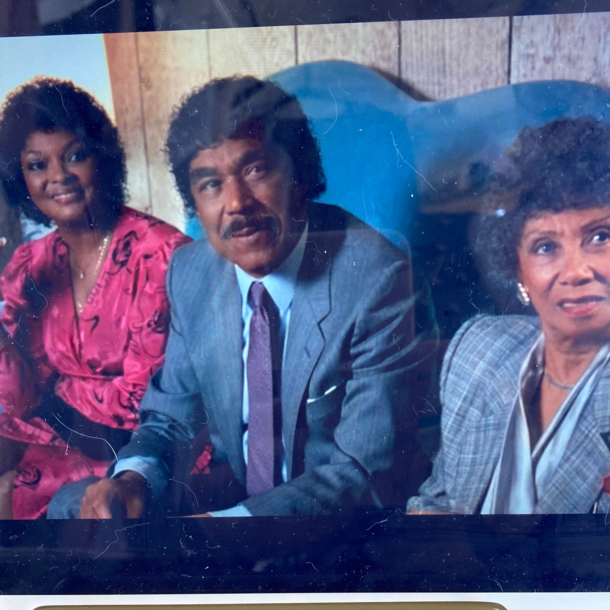 新ヤブナル この作品の中で出てくる ソウルグロー という整髪料を付け過ぎてソファーがシミになってるギャグ ずっと覚えてて 今見ても傑作 星の王子ニューヨークへ行く T Co On24kpvqfd Twitter