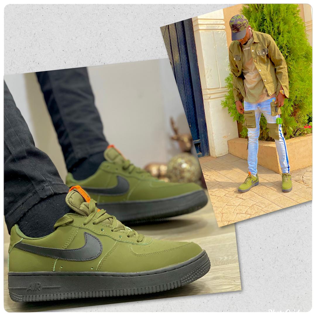 After Trips Couture on X: NIKE AIR FORCE 1 •Army Green/Black•🥶🥶🥶”Custom”🔥🔥🔥Now  Available 🏬 40-45‼️22k‼️KINDLY RETWEET 💰 #Redd