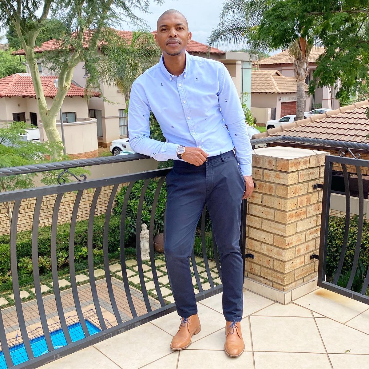 TheBold27's tweet photo. Hustling time, let’s go....... #nenzhenice #TheBoldAndTheBeautiful #TheBoldOne #TheBold #Boldthings #thebold27 #villageboy https://t.co/Pc9y9RSNg7