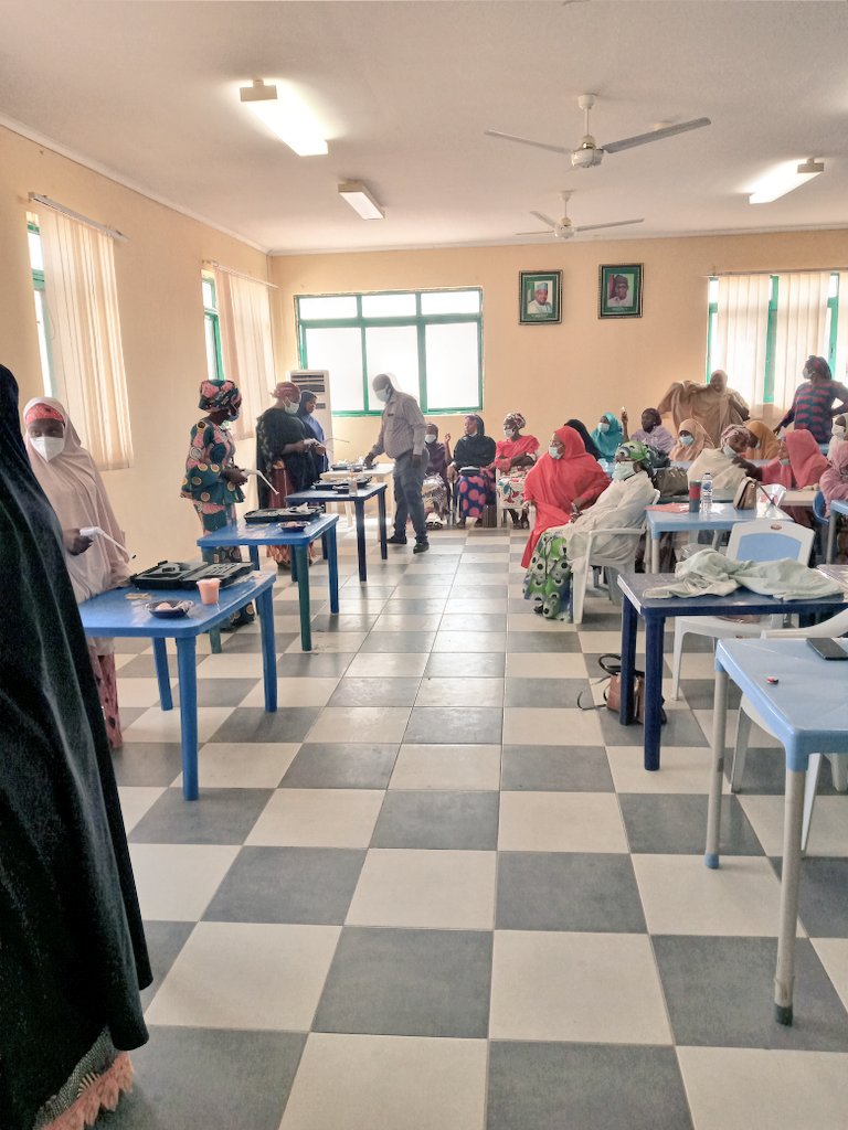 MalcolmAlkalee's tweet photo. #WorldCancerDay:
Final day of Training Course for Kebbi State Healthcare Workers by Medicaid Cancer Foundation @MedicaidcfP on Visual Inspection and Thermal Ablation for the diagnosis and treatment of #CervicalCancer at Kalgo Medical Center in Kebbi State.
#WHOStrategy
90-70-90 https://t.co/0aEuBo5fCf