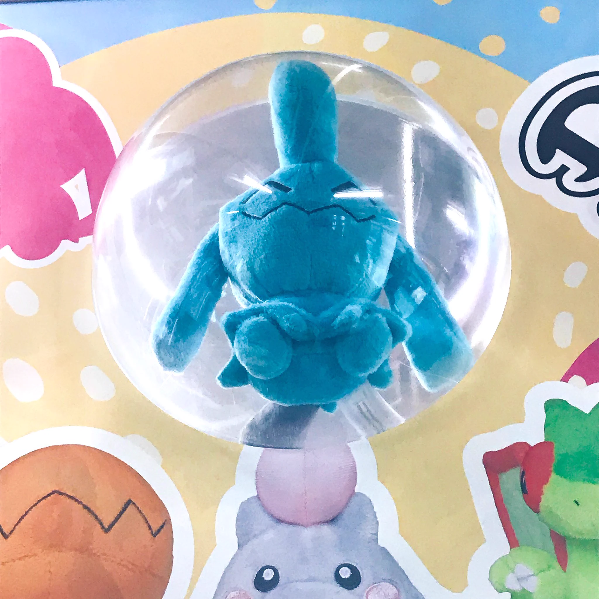 山手線にポケモンの広告が登場！？中吊りにはぬいぐるみも飾られている模様！！