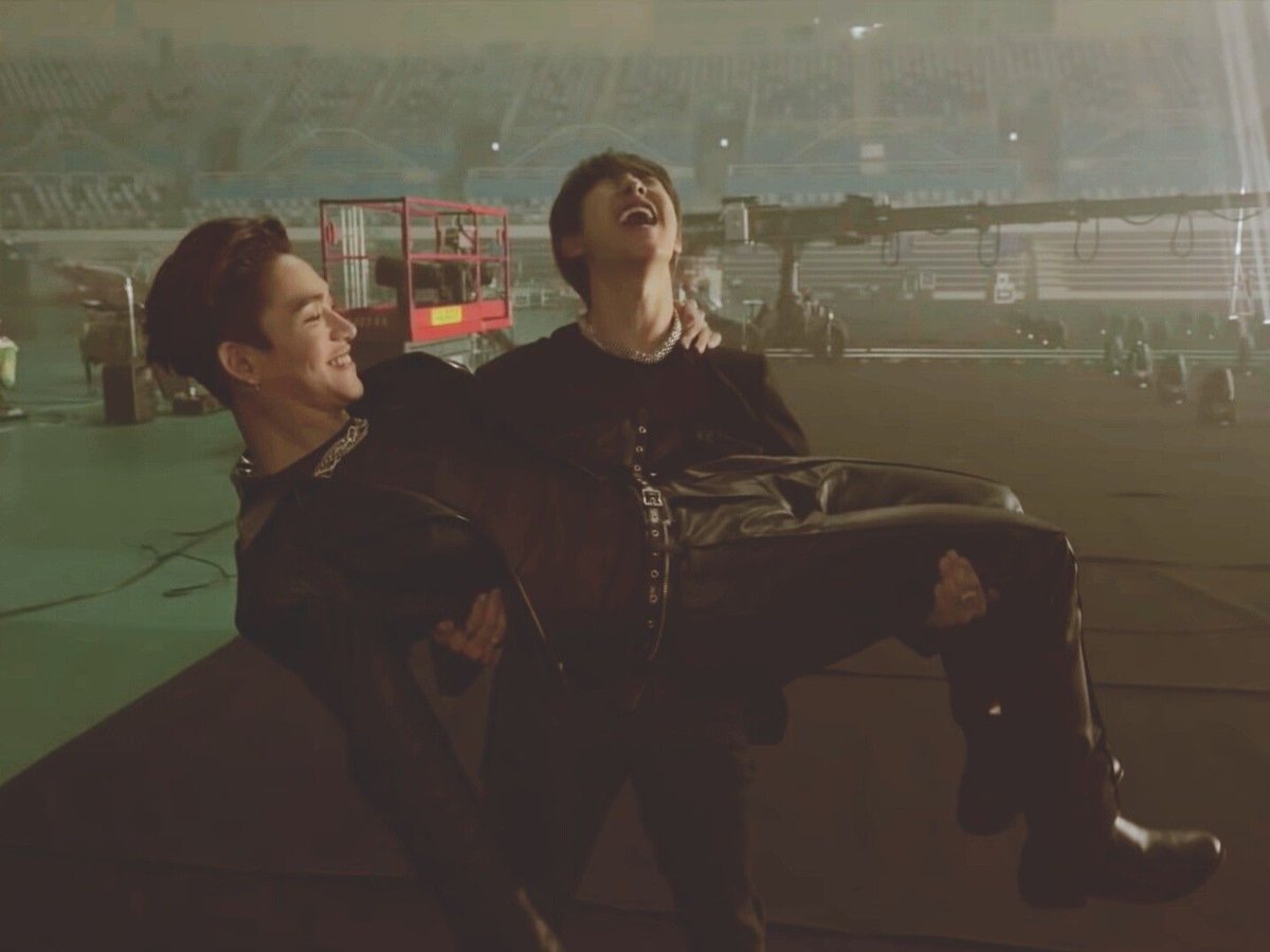 คริส23ㅈ(off) tweet media