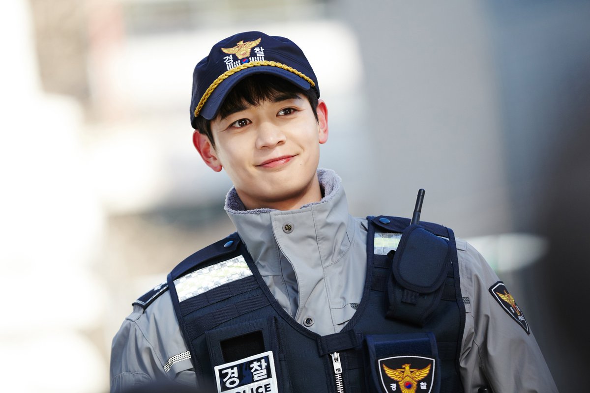 staywith1209's tweet photo. [📸] เธรดรวม HQ ชเวมิโฮในชุดเครื่องแบบ👮✨
SM ลงไว้ทาง NAVER 40+ รูป หล่อชัดทะลุจอไปเลย
เบื้องหลัง Lovestruck in the City - Oh Dongsik
— https://t.co/U4GVgt4tki
— https://t.co/P3BgVSZkH4
— https://t.co/vXtfG46ZtS
— https://t.co/eCpXq0gy61
#MINHO #SHINee
#민호 #최민호 #오동식
[1] https://t.co/FBMBOty9uO