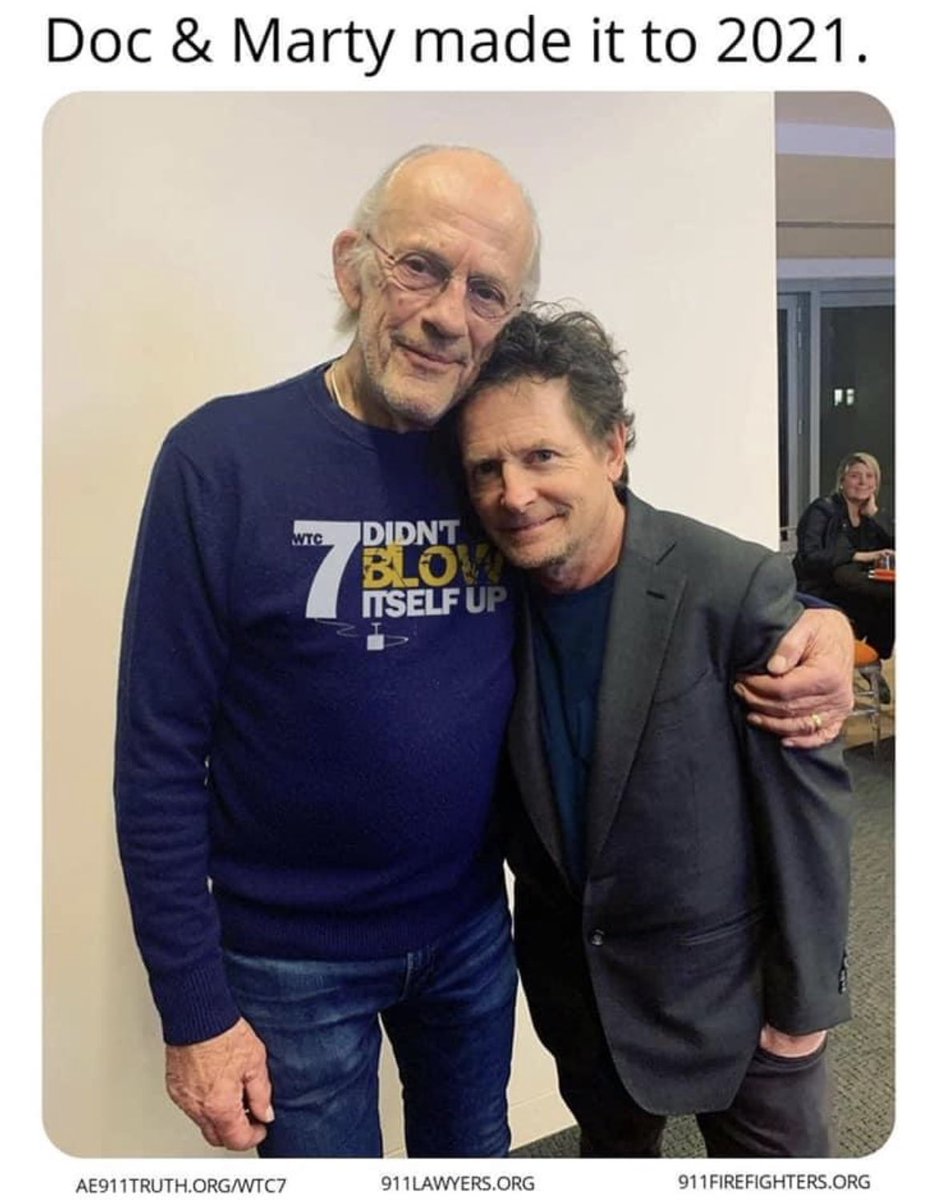 space_treasure8's tweet photo. Doc gets it 🏬🏦🕰⚡️ https://t.co/Ha8MdXyimx