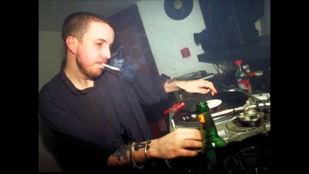 Andrew Weatherall passed away one year ago today 

RIP Guv'nor ❤️