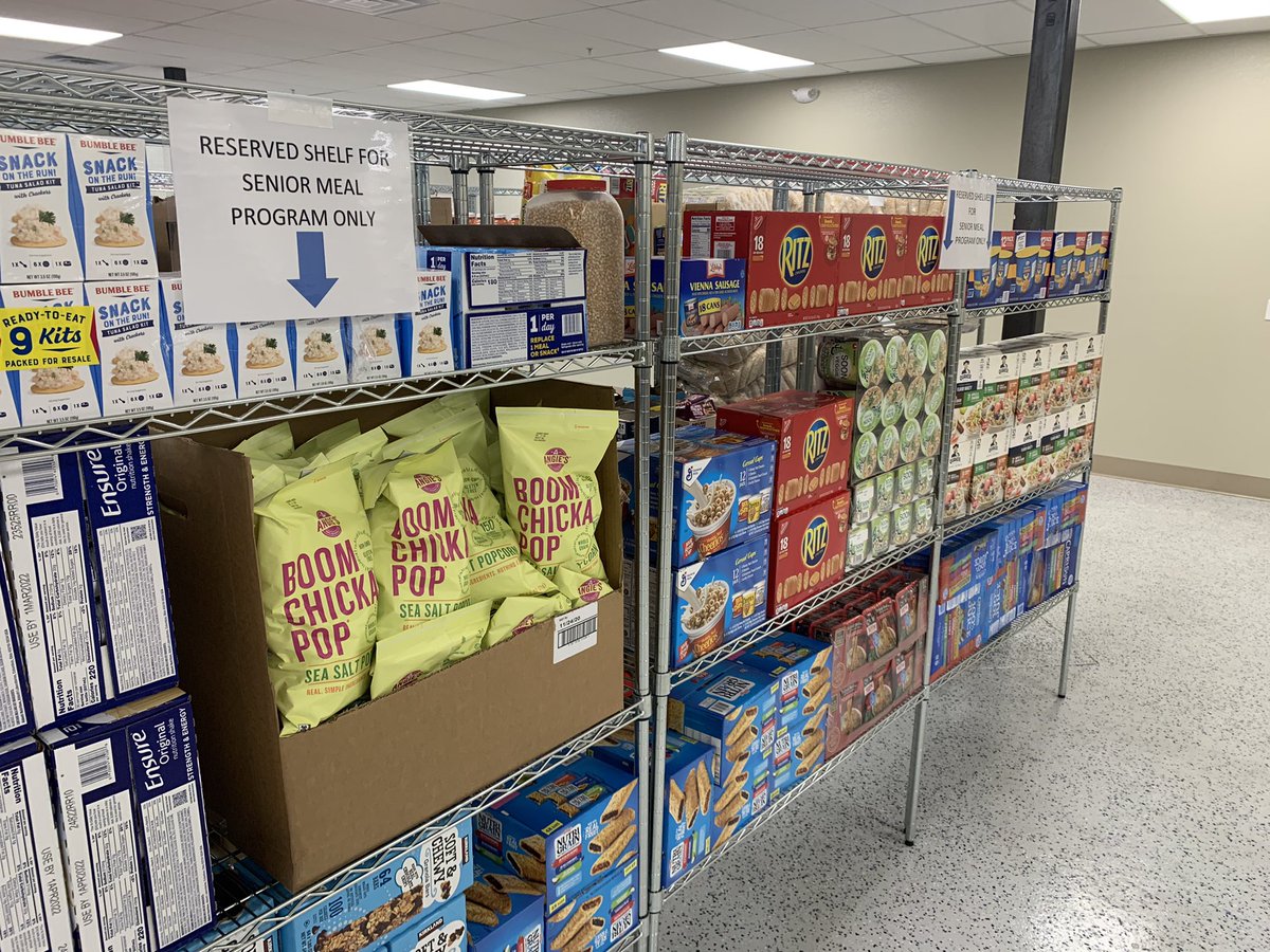 MADKIMBRO's tweet image. Lutheran Social Services of Nevada’s #DigiMart Food Pantry  is expanding! The 3,000 sq. ft. expansion is set to serve 5,000 more struggling families! 🧀🥦🥛🥖🥭🥩 @LSSN89121 #8NN