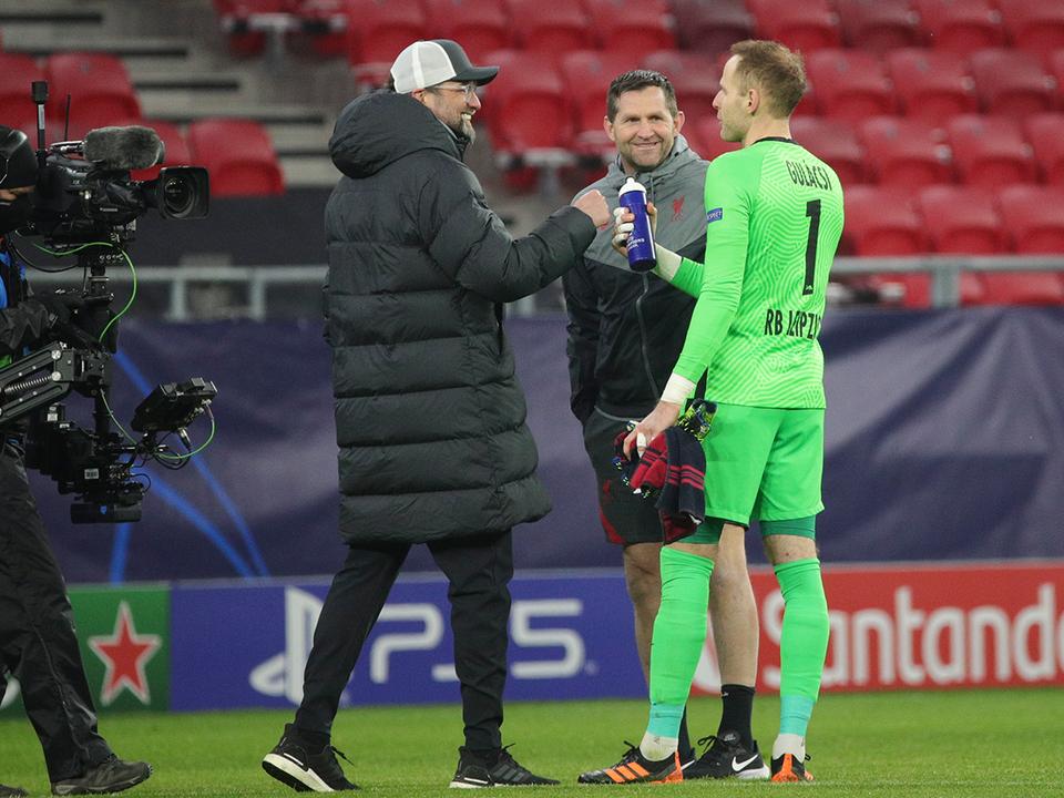 Jürgen #Klopp <a href="/LFC/">Liverpool FC</a> “Brilliant, really brilliant, it’s a great stadium...the pitch was great(...)sold out in the future that will create some atmosphere. Thank you very much, Budapest, for having us. It was really great. If we would have lost, the stadium was still great.”