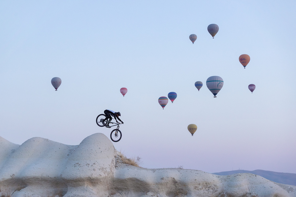 Kilian Bron's 'Follow The Light' is next level good

mpora.com/mountainbiking…