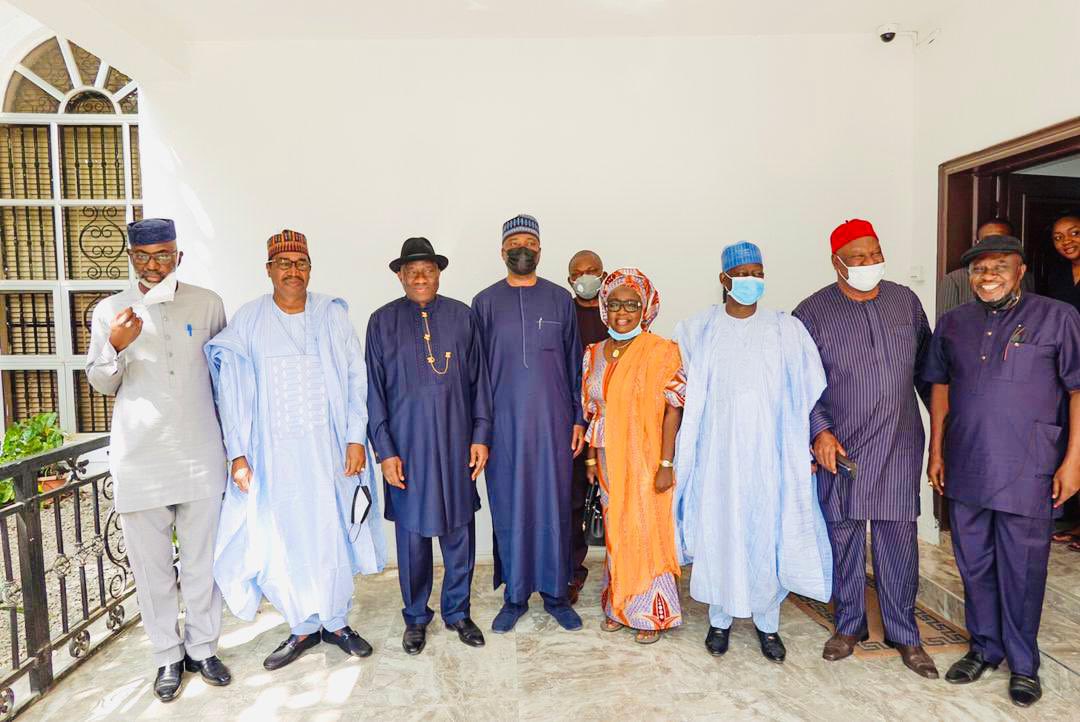 HEDankwambo's tweet photo. Senator Bukola Saraki led @OfficialPDPNig Reconciliation &amp; Strategy Committee met with our leader, former president @GEJonathan. He assured us of his commitment to our great party, the PDP. 

We are better and stronger together. ✊ https://t.co/JhTgzyXsw5
