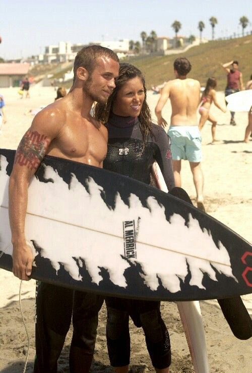 NeverSeenTheOC's tweet photo. Don’t ruin it with any spoilers - remember our co-host @heatherdavina HAS NOT SEEN THE OC. But Volchock’s bad boy energy makes her think he’s bad news. Extremely hot, but definitely bad news. https://t.co/NExZQzTUHj