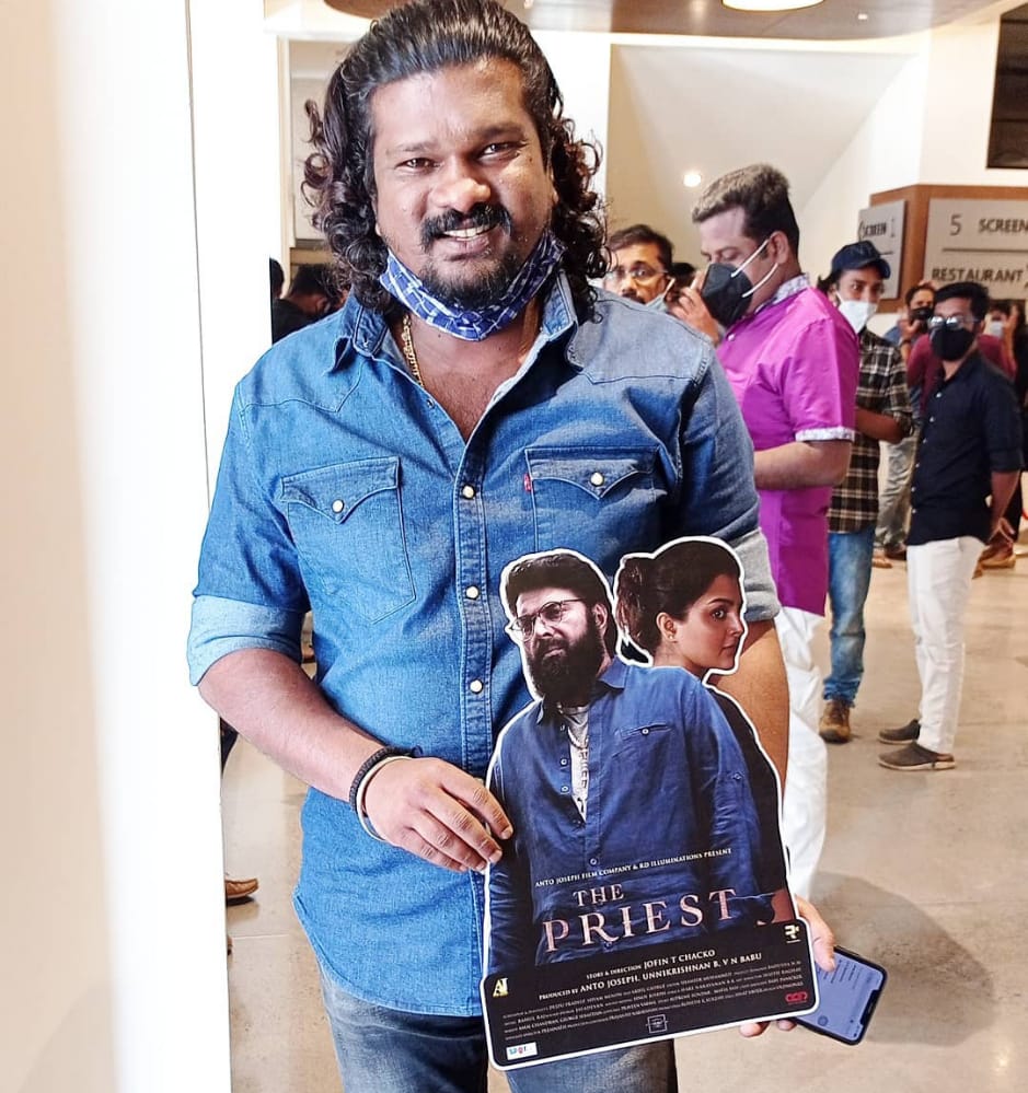 mfwaikerala's tweet image. #ThePriest Promotions during the Success Celebration of #OperationJava !!

@ajai_vasudev #ShineTomChacko #Kamal #SohanSeenulal